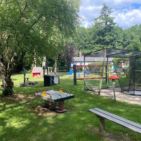 Ruim Privacyvol Chalet Met Overdekt Terras 에르멜로 외부 사진
