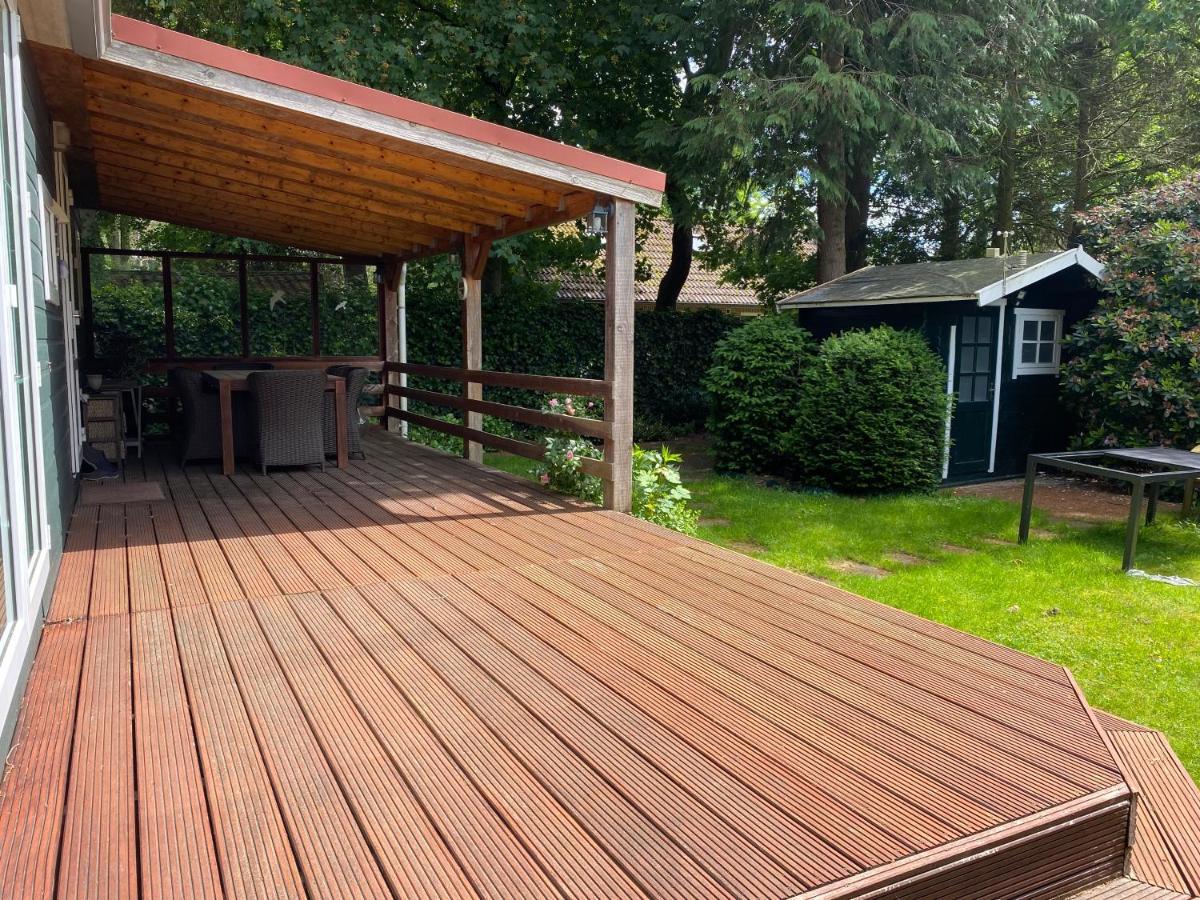 Ruim Privacyvol Chalet Met Overdekt Terras 에르멜로 외부 사진